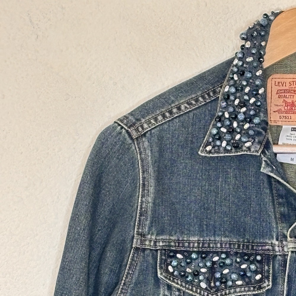 Levis‎ Beaded Boho Denim Trucker Jacket Type 3 Womens Size M Embellished Retro - Picture 3 of 8